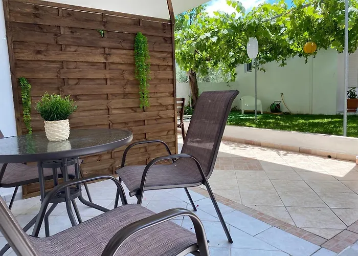 V-suites * Ποτός